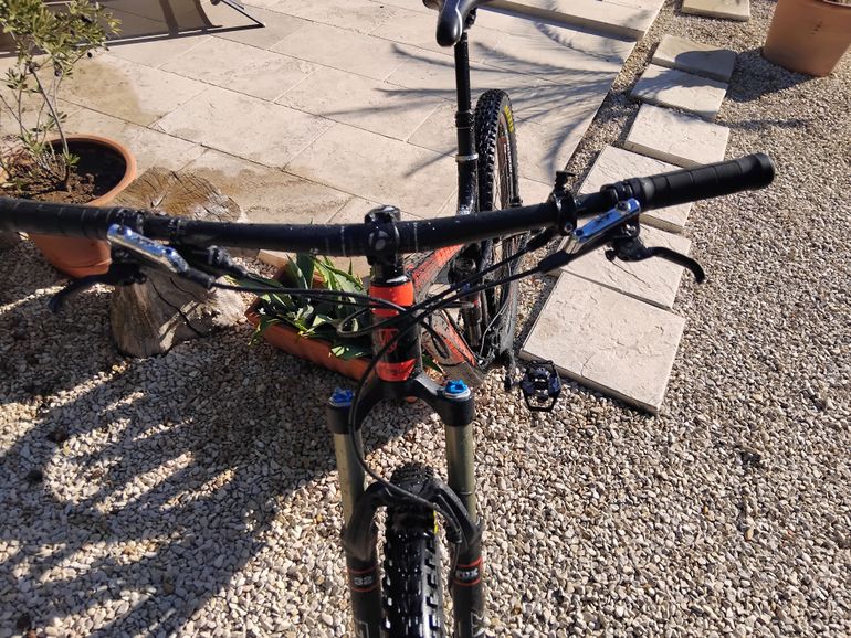 Použité Trek Fuel EX 9 27.5 2015 2015 Mountainbike — obrázek 3 z 9