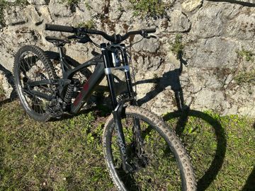 Used GT Fury Pro 2023 2023 Mountainbike, Light Gray — image 1 of 6