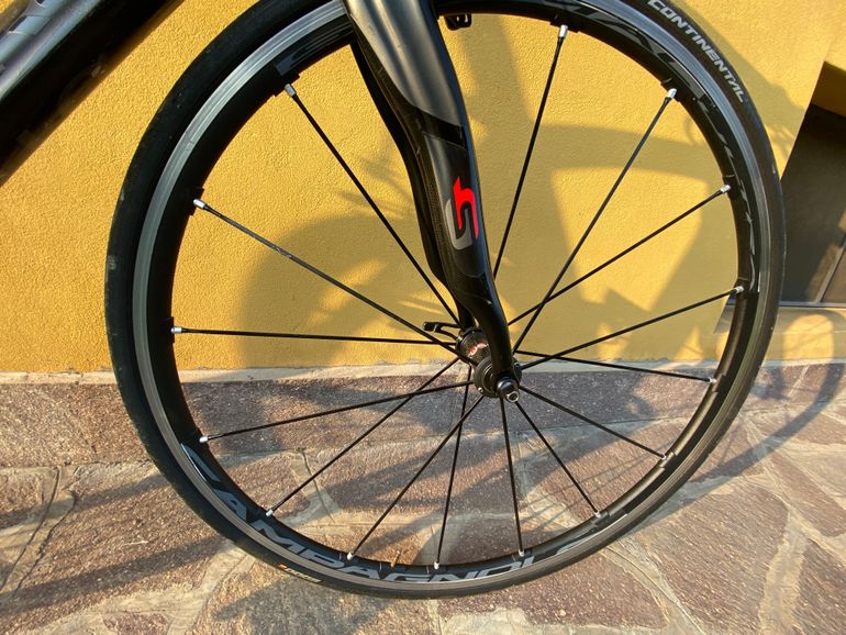 Used Pinarello DOGMA 2 60.1 TORAYCA BLACK ON BLACK 2012 2012 Road & Gravel, Black — image 7 of 12