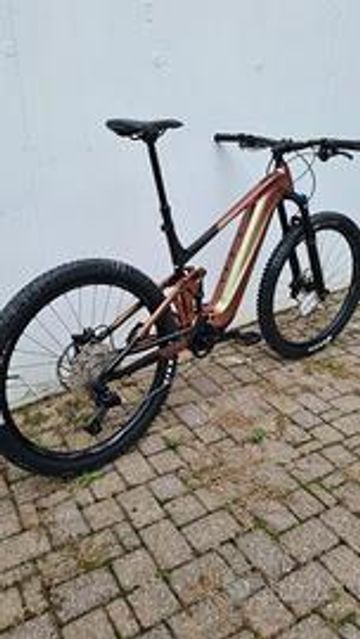 Used Giant Trance E +2 2023 Mountainbike, Orange — image 5 of 6