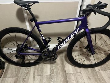 Ridley Helium Shimano 105 Di2 2024 Road & Gravel usato, Viola — immagine 7 di 32