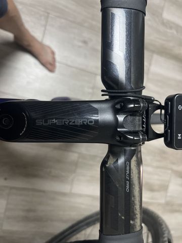 Ridley Helium Shimano 105 Di2 2024 Road & Gravel usato, Viola — immagine 31 di 32