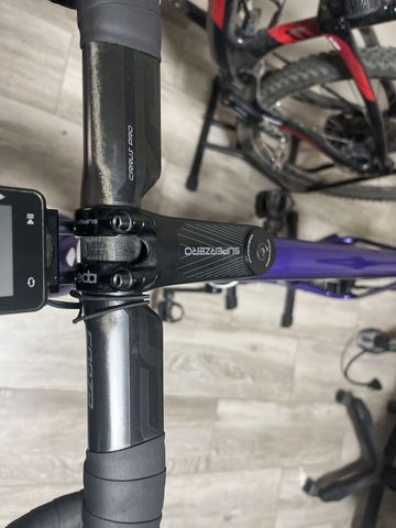 Ridley Helium Shimano 105 Di2 2024 Road & Gravel usato, Viola — immagine 30 di 32