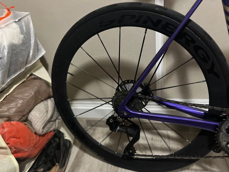 Ridley Helium Shimano 105 Di2 2024 Road & Gravel usato, Viola — immagine 8 di 32