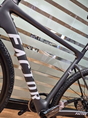 Used Factor LS - SRAM Rival eTap AXS 2023 Road & Gravel, Light Gray — image 10 of 12