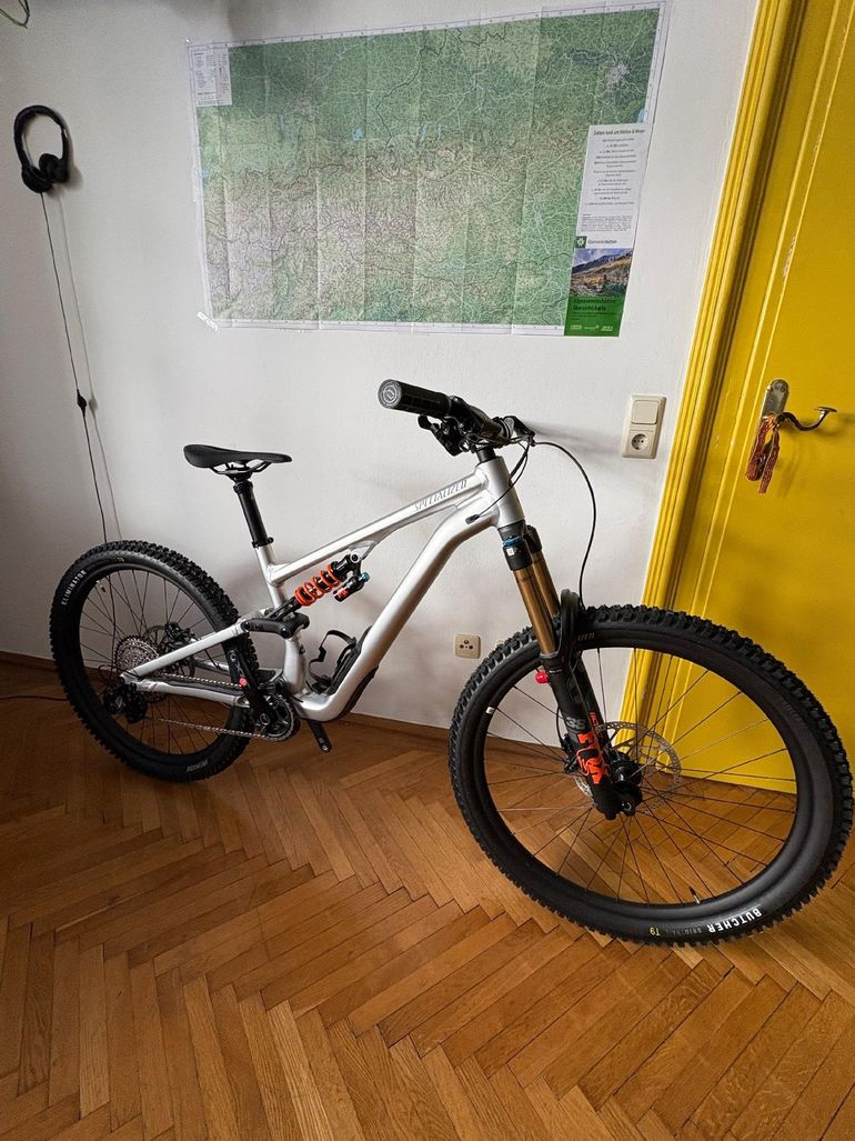 Used Specialized Stumpjumper Shimano SLX 2025 Mountainbike, Gris claro — image 5 of 8
