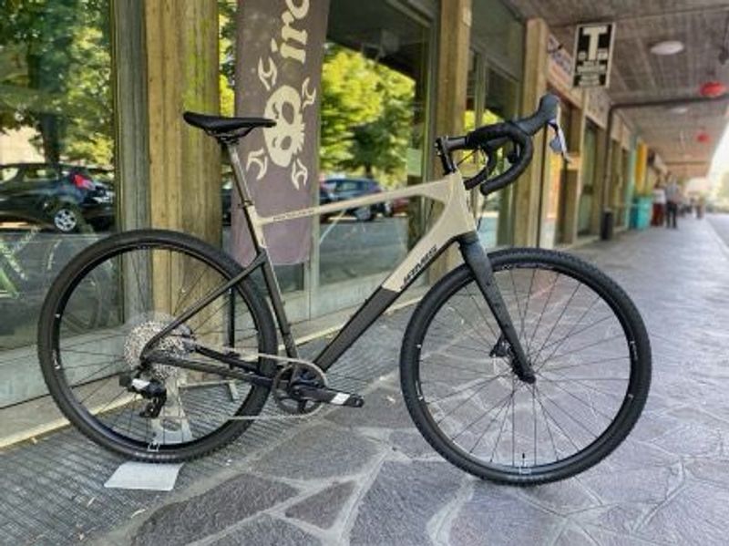 Použité Jamis RENEGADE C4 APEX AXS 2024 2024 Road & Gravel