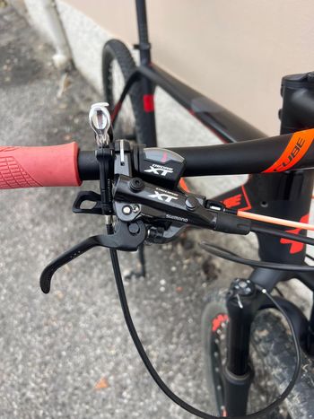 Used CUBE REACTION GTC SLT 2017 2017 Mountainbike, Black, 29, 27.5 — image 3 of 6
