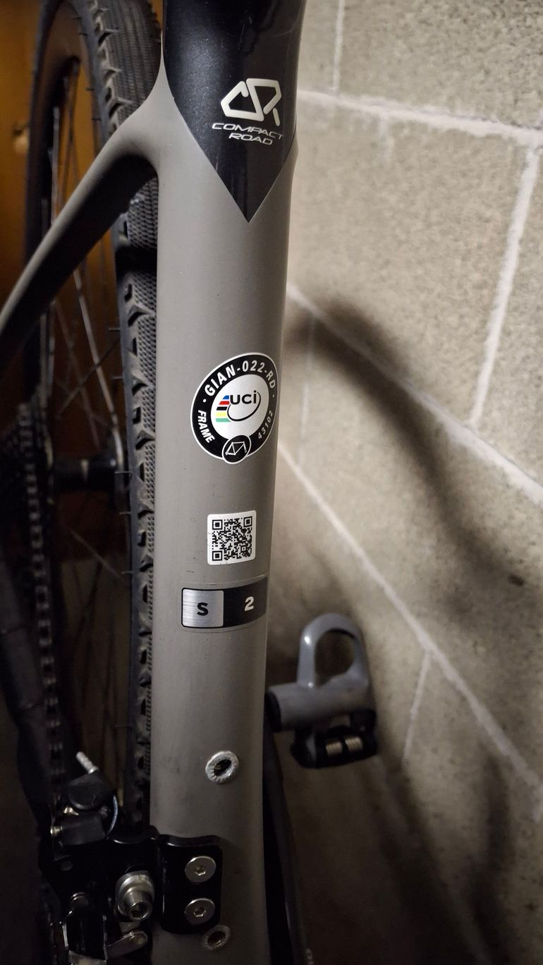 Used Giant Defy Advanced 2 2019 2019 Road & Gravel, Light Gray — image 5 of 5