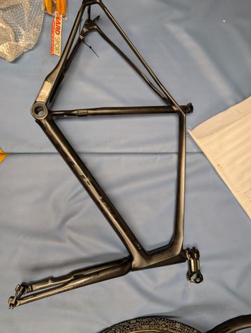 Used Focus PARALANE 8.9 2022 Frameset 2022 Road & Gravel, Black — image 2 of 8
