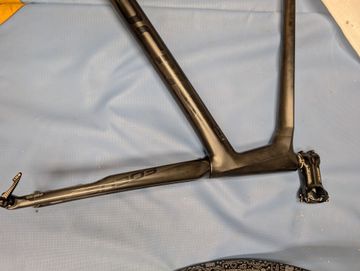 Used Focus PARALANE 8.9 2022 Frameset 2022 Road & Gravel, Black — image 3 of 8