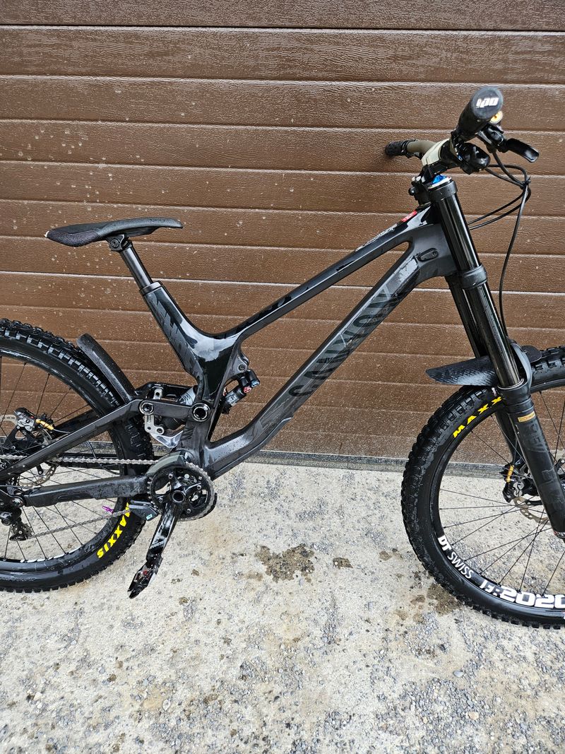 Gebrauchtes Canyon Sender CF 9.0 2020 2020 Mountainbike, Schwarz, 27.5 — Bild 8 von 8