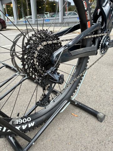 Gebrauchtes UNNO BURN Elite S2 2023 2023 Mountainbike, Rot, Verschieden — Bild 2 von 4