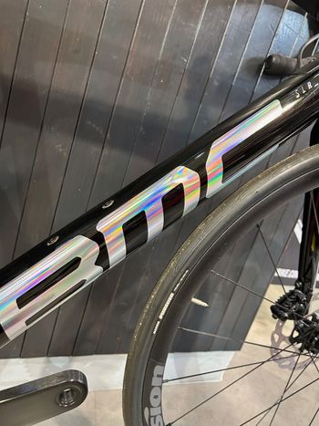 Used BMC Teammachine Shimano 105 Di2 2022 Road & Gravel — image 2 of 7