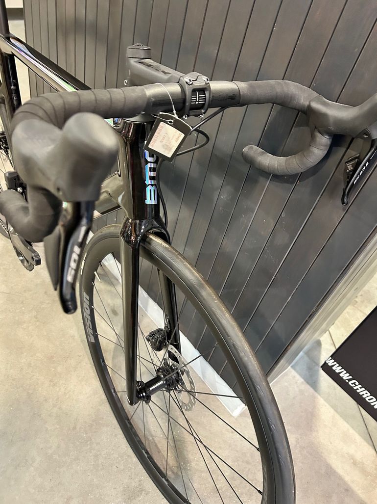 Used BMC Teammachine Shimano 105 Di2 2022 Road & Gravel — image 7 of 7