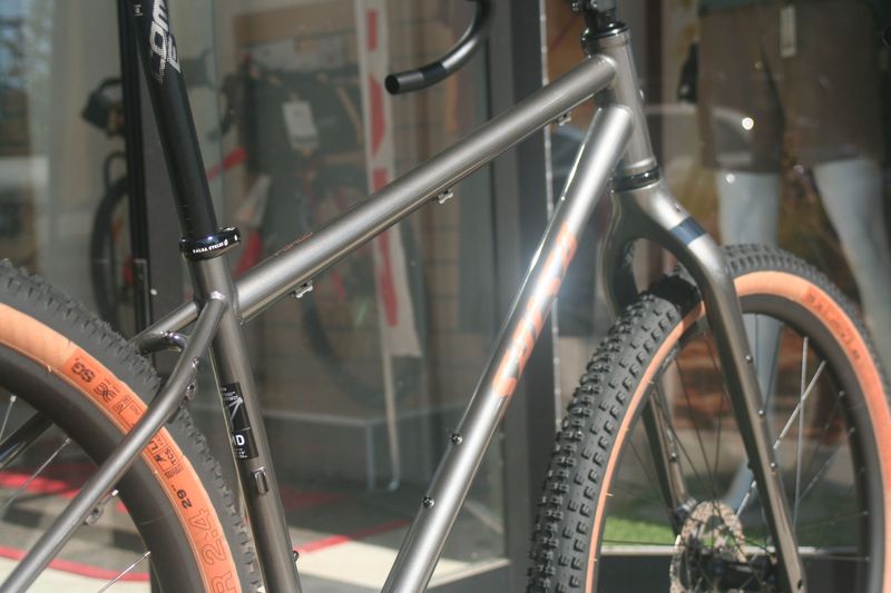 Used Salsa Fargo Frameset Frameset 2025 Road & Gravel, Light Gray — image 2 of 6