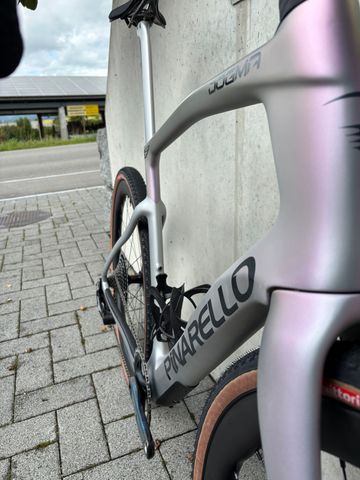 Gebrauchtes Pinarello Dogma GR 2026 Road & Gravel, Hellgrau — Bild 5 von 10