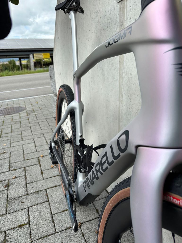 Pinarello Dogma GR 2026 Road & Gravel usato, Grigio chiaro — immagine 5 di 10