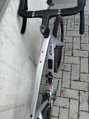 Pinarello Dogma GR 2026 Road & Gravel usato, Grigio chiaro — immagine 3 di 10