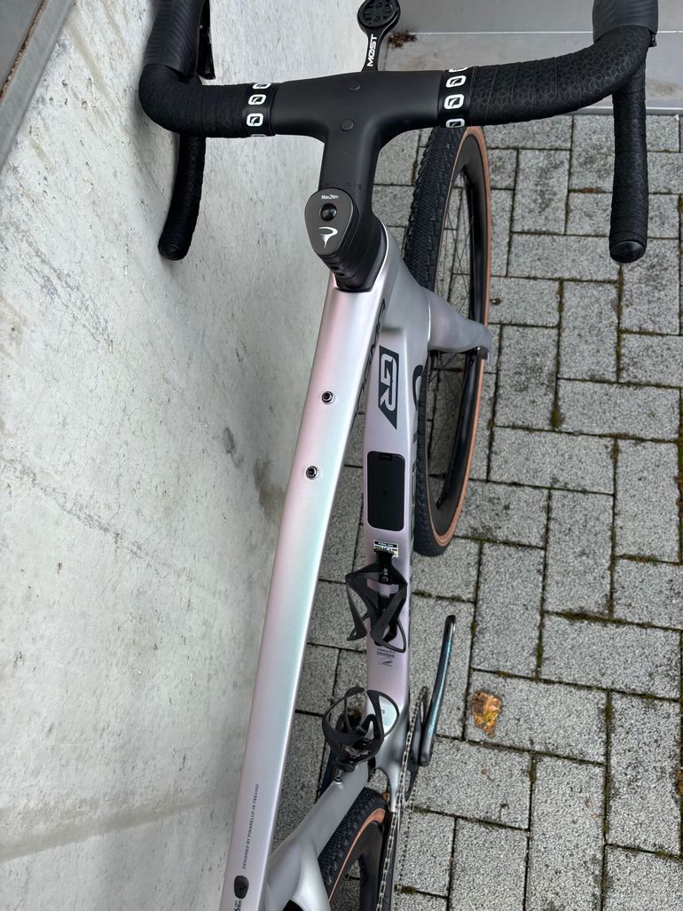 Pinarello Dogma GR 2026 Road & Gravel usato, Grigio chiaro — immagine 3 di 10