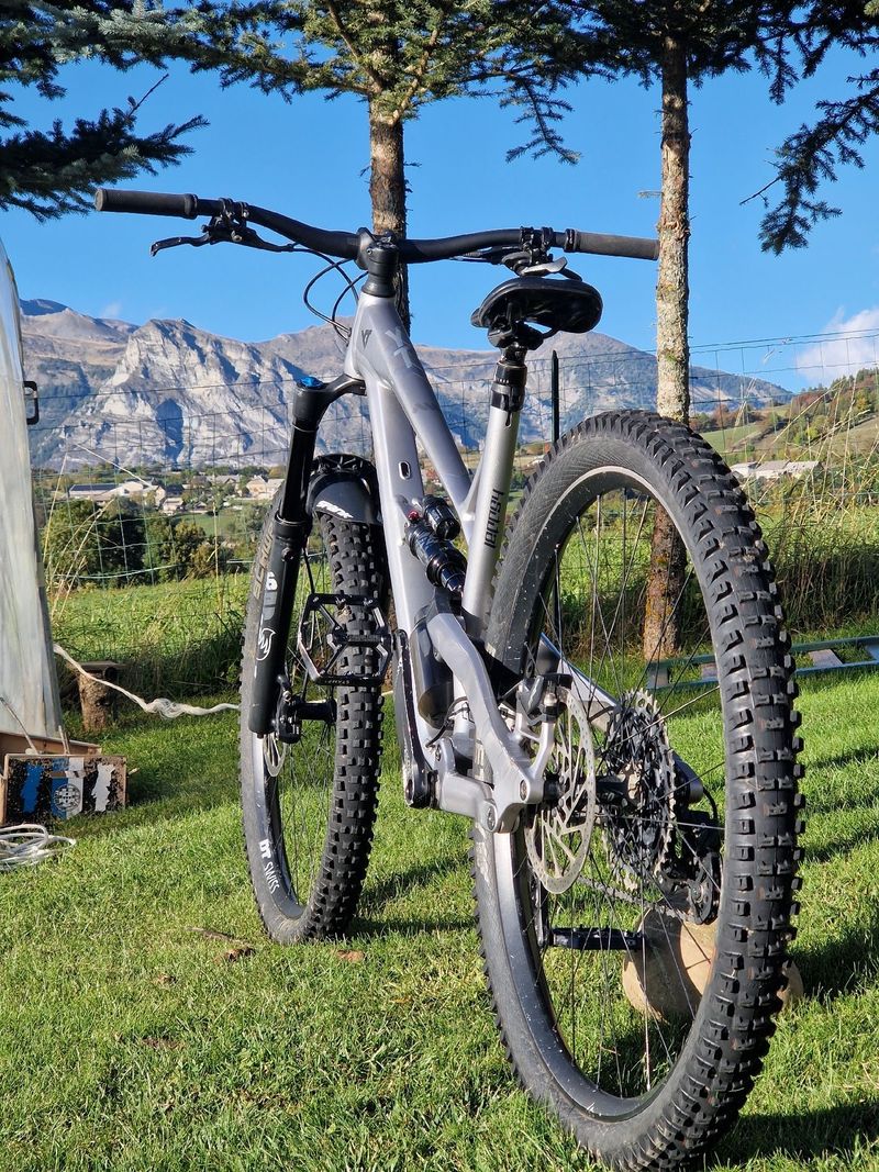 Gebrauchtes YT Industries Jeffsy CORE 2 29 2022 2022 Mountainbike, Hellgrau, 29 — Bild 3 von 8