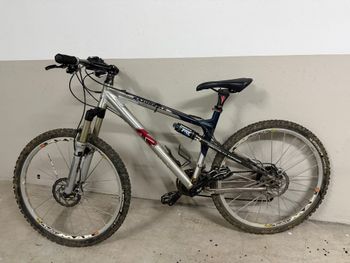 Used K2 K2 Razorback Comp – Full Suspension – Shimano XT 2006 Mountainbike, Light Gray — image 9 of 11