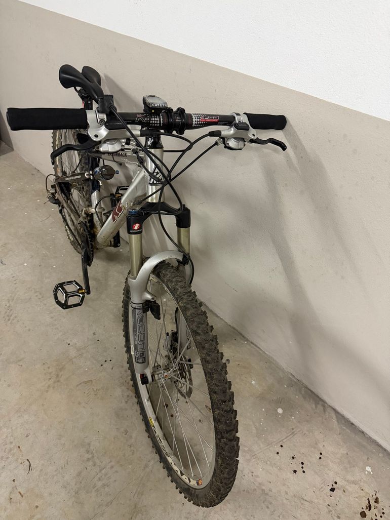 Used K2 K2 Razorback Comp – Full Suspension – Shimano XT 2006 Mountainbike, Light Gray — image 4 of 11