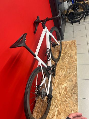 Used BMC Teammachine SLR01 Three 2026 2026 Road & Gravel, Blanco — image 9 of 10