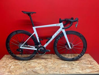 Used BMC Teammachine SLR01 Three 2026 2026 Road & Gravel, Blanco — image 2 of 10