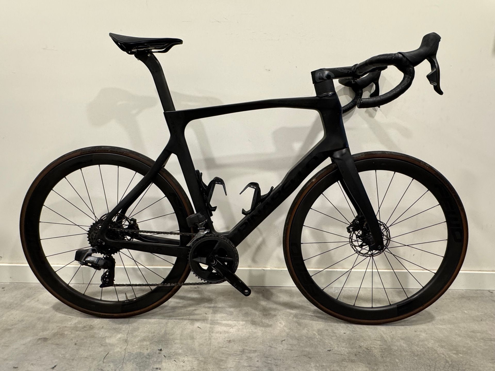 PINARELLO Prince（電動コンポSRAM eTap Rival） PINARELLO Prince（電動コンポSRAM eTap Rival） Pinarello