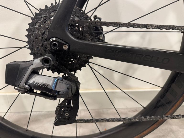 Pinarello Prince SRAM Rival eTap AXS 2023