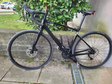Used Cannondale Synapse Carbon 3 L 2024 2024 Road & Gravel, Black — image 1 of 7