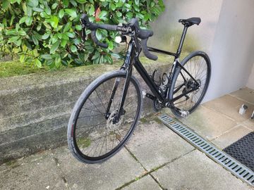 Used Cannondale Synapse Carbon 3 L 2024 2024 Road & Gravel, Black — image 2 of 7