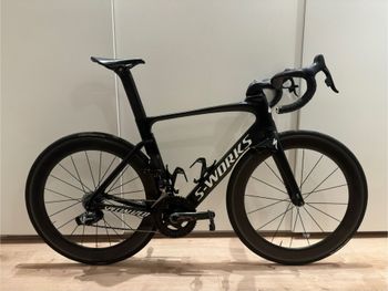 自転車本体 2018 S-WORKS VENGE ViAS DISC Di2 2018 Specialized S-Works Venge ViAS Di - BicycleBlueBook.com