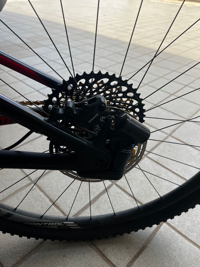 Used Specialized Epic Sram Eagle Transmission XX 2018 Mountainbike, Black — image 2 of 8