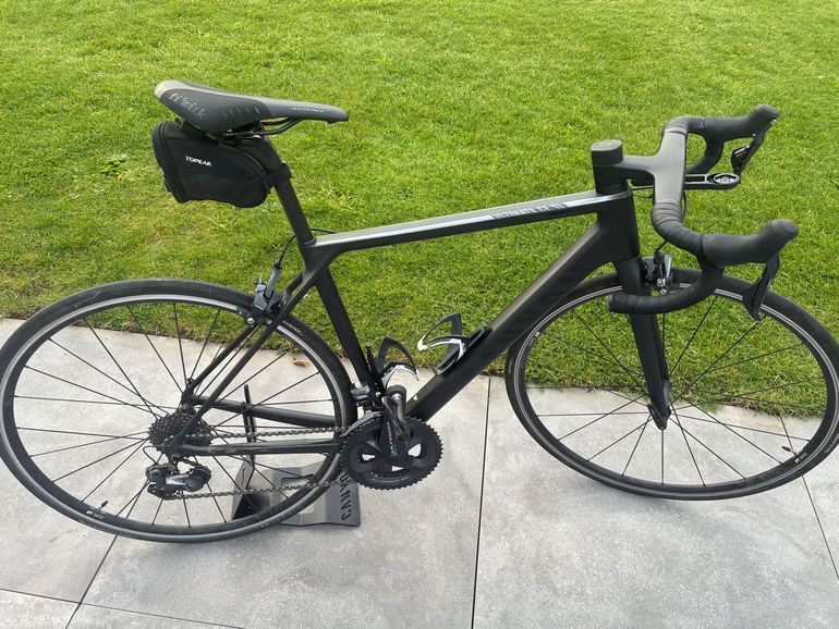 Tweedehands Canyon Ultimate CF SL 8.0 Di2 2019 2019 Road & Gravel — afbeelding 2 van 10