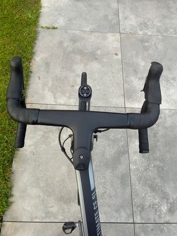 Tweedehands Canyon Ultimate CF SL 8.0 Di2 2019 2019 Road & Gravel — afbeelding 8 van 10