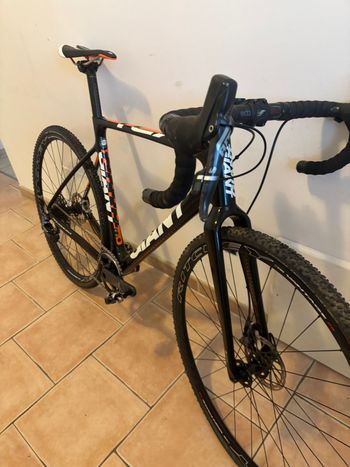 Used Giant Giant TCX Advanced 2015 Road & Gravel, Black — image 5 of 10