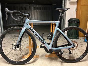 Used Bianchi Aria - Ultegra Di2 2022 2022 Road & Gravel, Light Gray — image 2 of 11