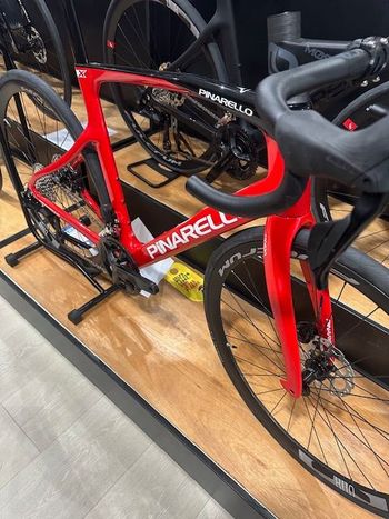 Pinarello, X3 105 Di2 2024