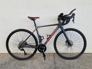 Używany CUBE CROSS RACE PRO 2024 2024 Road & Gravel — zdjęcie 2 z 5
