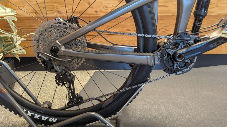 Used Giant Reign Shimano SLX 2022 Mountainbike — image 2 of 6
