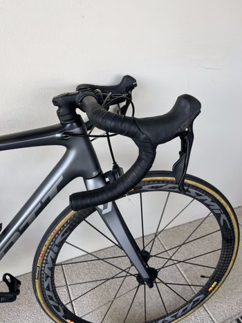 Used Scott Addict 10 2020 2020 Road & Gravel, Light Gray — image 3 of 6