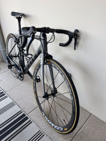 Used Scott Addict 10 2020 2020 Road & Gravel, Light Gray — image 2 of 6