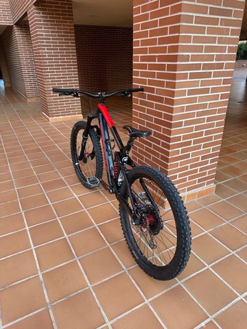 Trek Remedy SRAM GX DH 2019 Mountainbike usato, Rosso — immagine 3 di 8