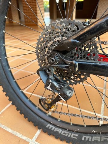 Trek Remedy SRAM GX DH 2019 Mountainbike usato, Rosso — immagine 8 di 8