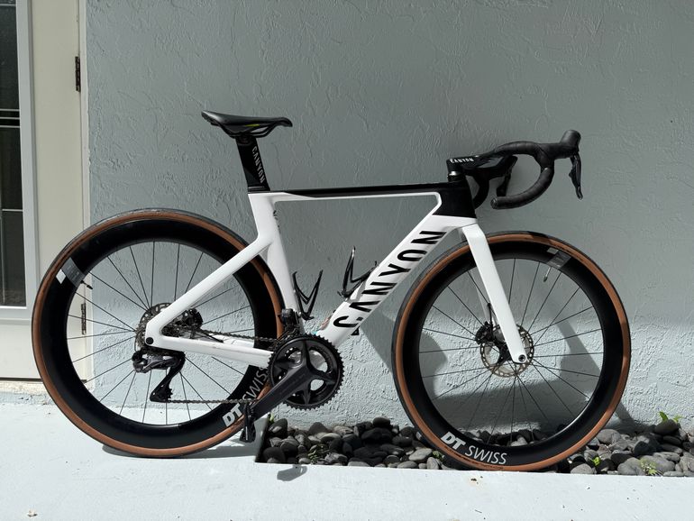 Canyon Canyon Aeroad CF SLX 8 Disc Di2 2023