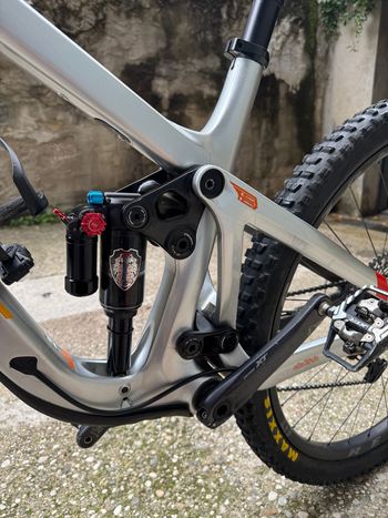 Used Pivot FIREBIRD Pro XT/XTR w/ Carbon Wheels 2024 Frameset 2024 Mountainbike, Light Gray, 29 — image 3 of 3