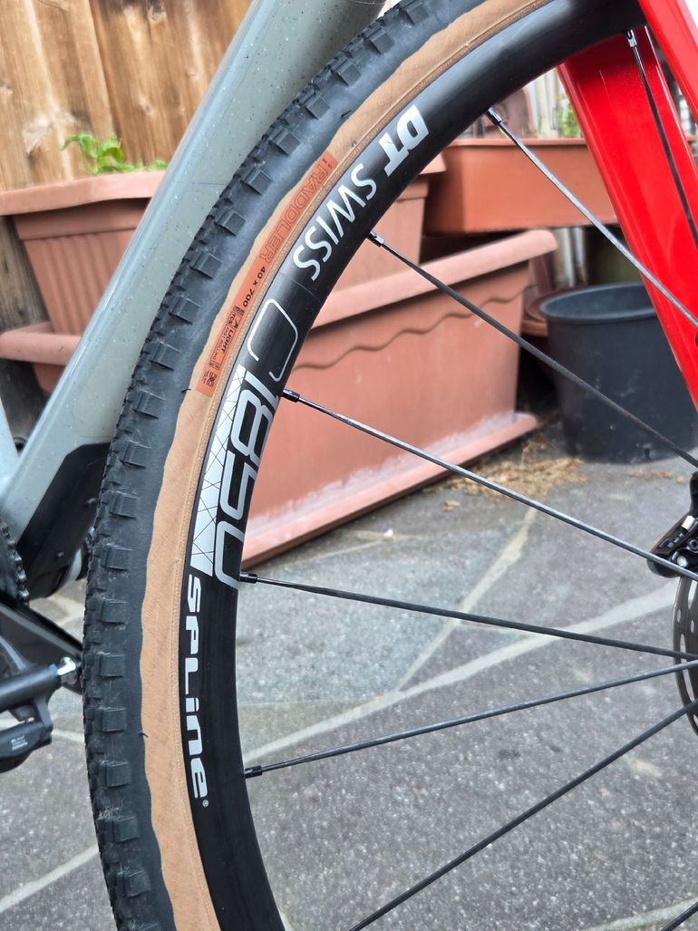 Used BMC URS ONE 2023 2023 Road & Gravel, Light Gray — image 7 of 7
