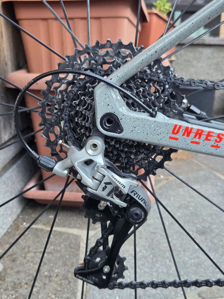 Used BMC URS ONE 2023 2023 Road & Gravel, Light Gray — image 4 of 7